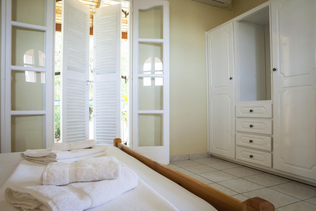Kantouni Apartments Svoronata Bilik gambar